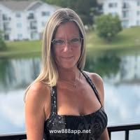 Julie O'Bryant profile